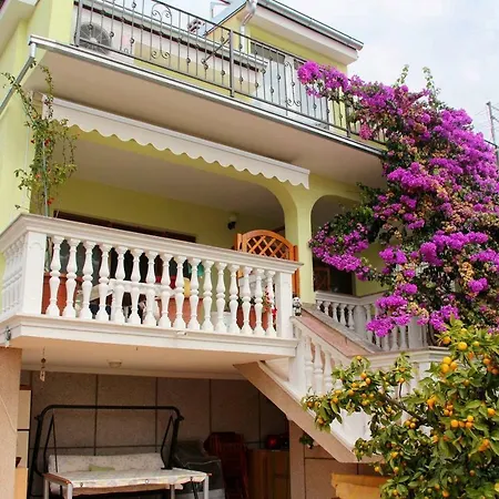 Apartment 6271d *